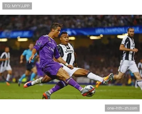 弗拉霍维奇爆发年能逼近C罗单赛季进球纪录吗